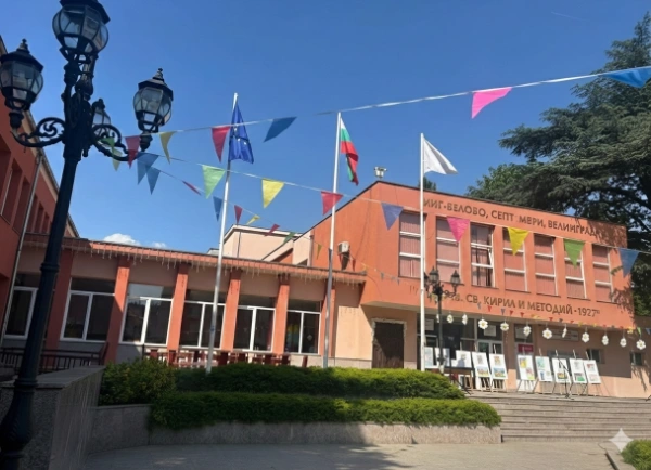 Русе изложба Изкуството на Джън-Шан-Жен